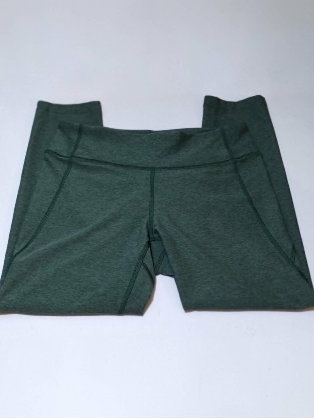 NWOT size M - Outdoor Voices Sculpting Leggings - Green